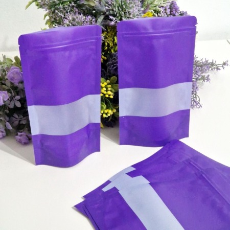 Pungi pentru cadouri - Pungi resigilabile mate stand-up mov inchis cu fereastra si fermoar 12cmx20cm