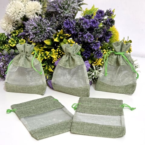 Saculeti din panza - Saculeti din panza verde cu fereastra organza 14 cm x 10 cm