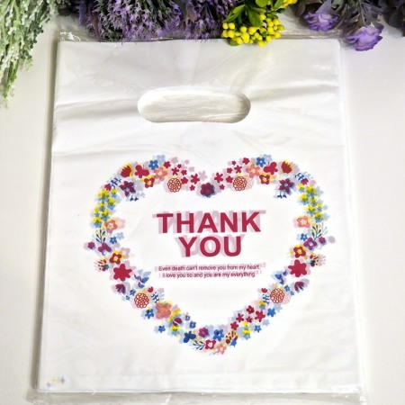Set 100 pungi din plastic albe model inima 30cm x 20cm