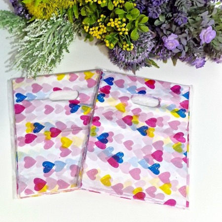 Set 100 pungi din plastic cu inimi multicolore 20cm x 15cm [2]