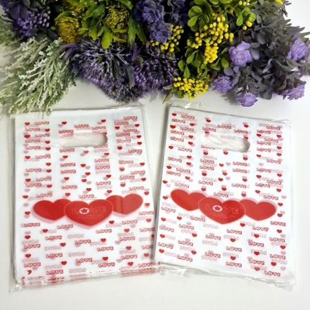 Set 100 pungi din plastic inima rosie 25cm x 20cm [1]