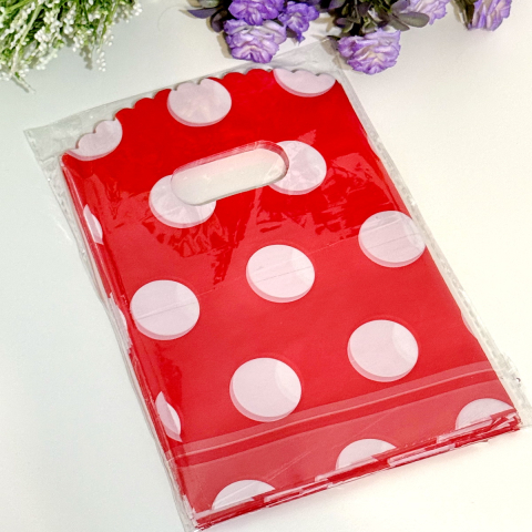 Pungi din plastic si seturi de pungi - Set 50 pungi din plastic rosii cu buline albe 20cm x 13cm