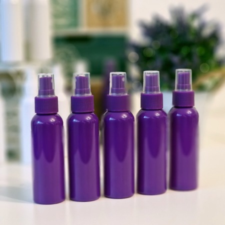 Flacoane cu pulverizator tip spray 100 ml - Set 50 flacoane mov 100 ml cu pulverizator mov tip spray