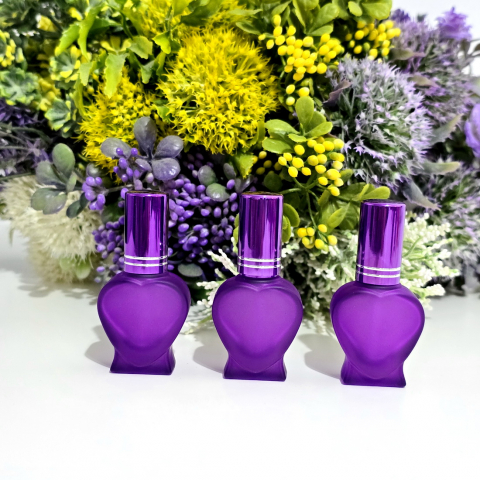Sticluțe spray parfum - Sticlute din sticla mov 10 ml cu pulverizator pentru parfum