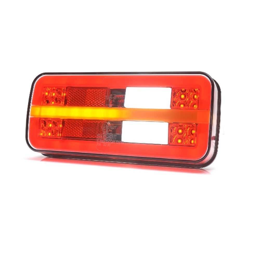 tripla_multifunctionala_spate_LED_1324_lumina_dinamica_universal_12V_24V_mers_inapoi.jpg [3]