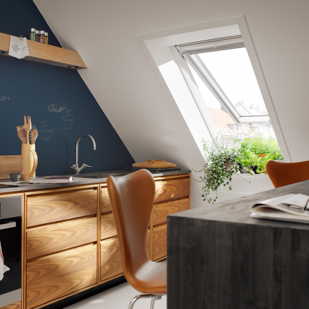 Fereastra de mansarda Premium VELUX GPU 0068, operare de jos [13]