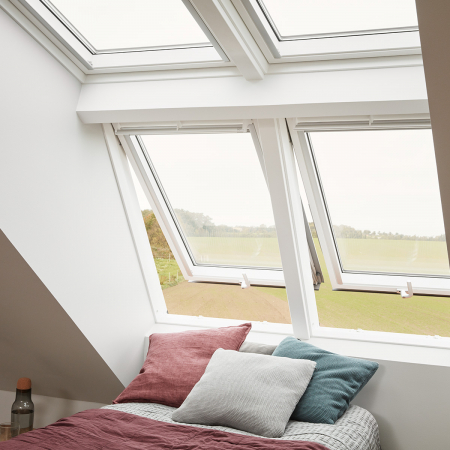 Fereastra de mansarda Premium VELUX GPU 0068, operare de jos [1]
