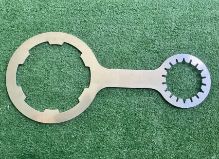 RACING IMPROVEMENTS - Cheie pentru blocare radiator