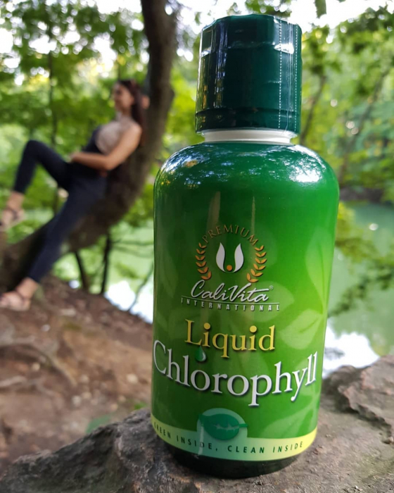 Liquid Chlorophyll, este un alcalinizant excelent cu efect detoxifiant şi uşor diuretic [5]