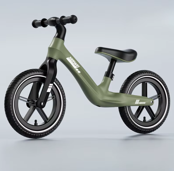 Bicicleta de echilibru fara pedale Ælements®, din fibra de carbon, ghidon rotativ 360, Manere silicon anti-alunecare, Scaun reglabil pe inaltime, Roti din cauciuc de 12 inch, 2-5 ani, Verde [1]