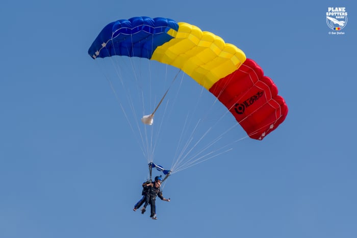 Salt cu parașuta în tandem [1]