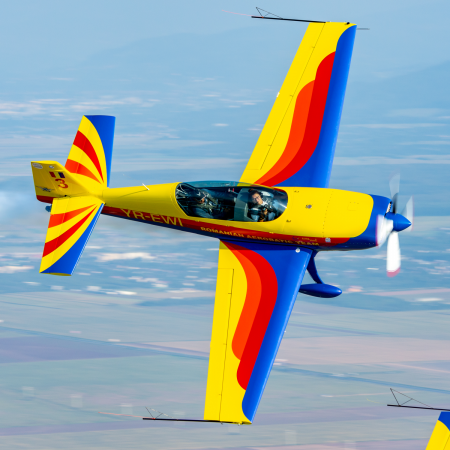 Vouchere zbor - Zbor acrobatic cu Extra 300L - București