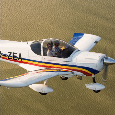 Vouchere zbor - Zbor cu Zlin 242L