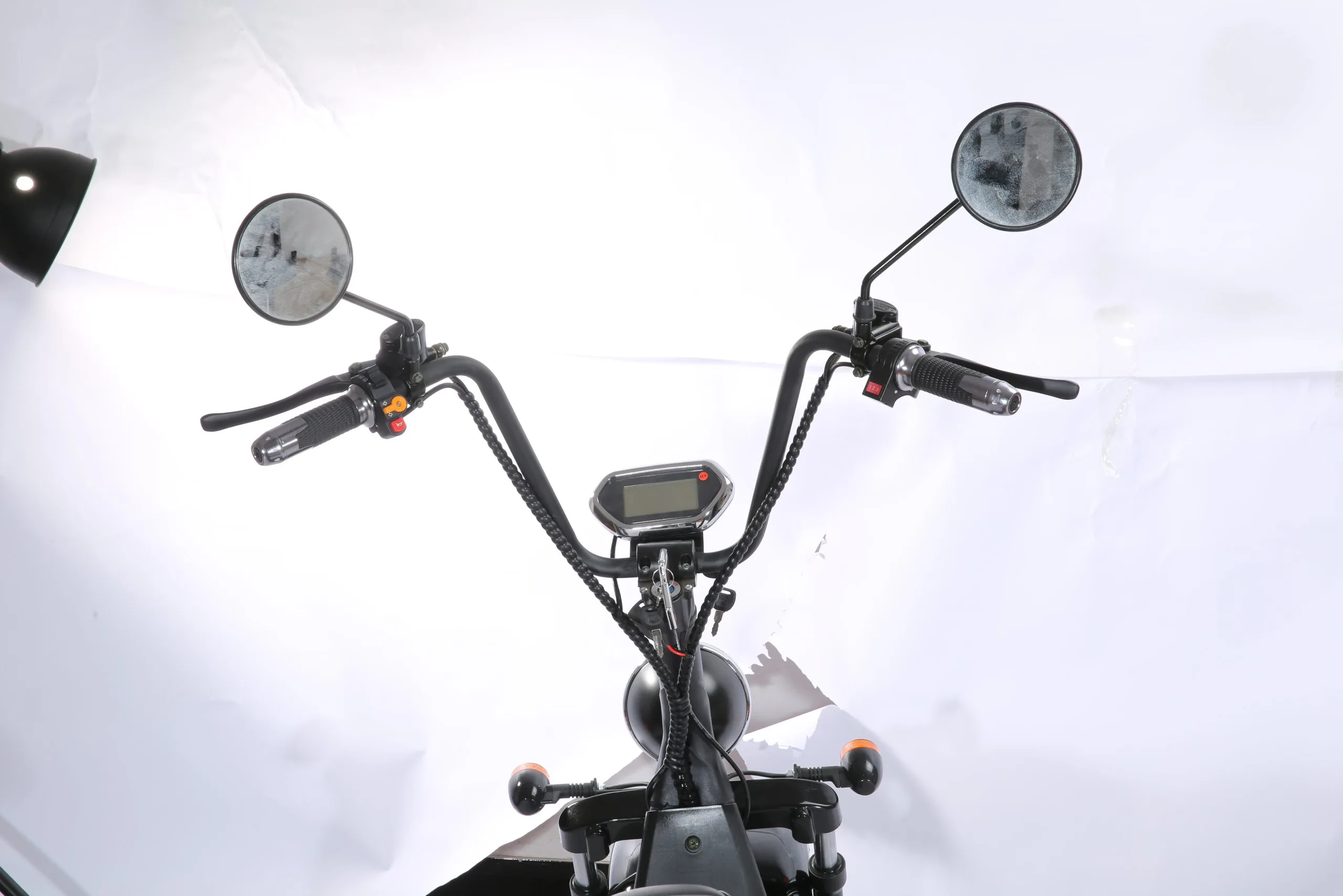 Scuter chopper electric SHANSU CP1.0 - VAGABOND, 2 locuri, motor 1500w, acumulator detasabil 60V-20 Ah Scuter chopper electric SHANSU CP1.0 - VAGABOND, 2 locuri, motor 1500w,cu Acumulator Li-Ion pentru scutere electrice 20Ah, amplasament in podea [3]