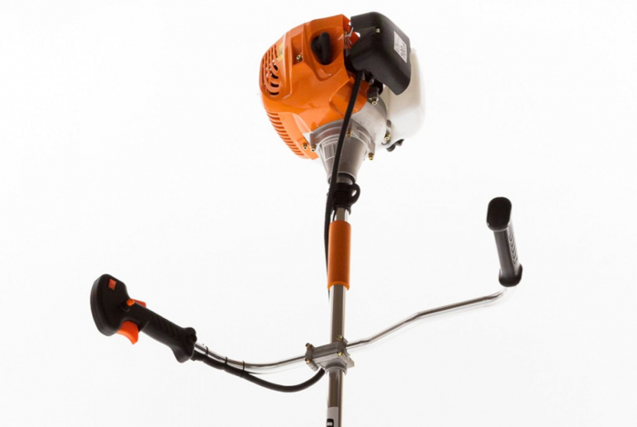 Motocoasa DAC 210 [47]