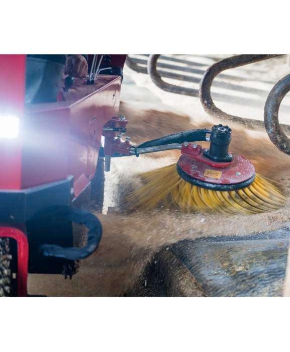 Echipament multifunctional pentru intretinerea cusetelor, Bobman Selfload, diesel, 3WD [11]