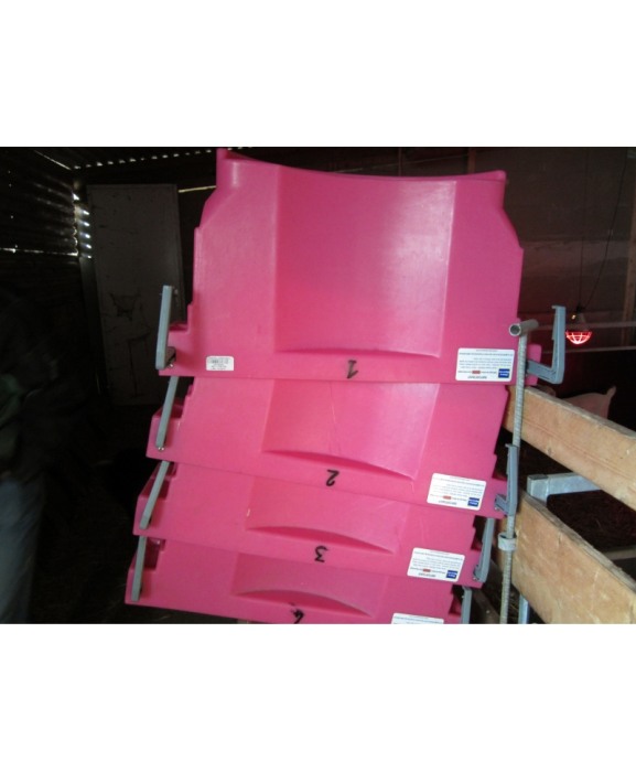 Hranitoare comuna miei si iezi cu 10 tetine, Milk Bar, 36l cu carlige de fixare Ezi Lock [6]