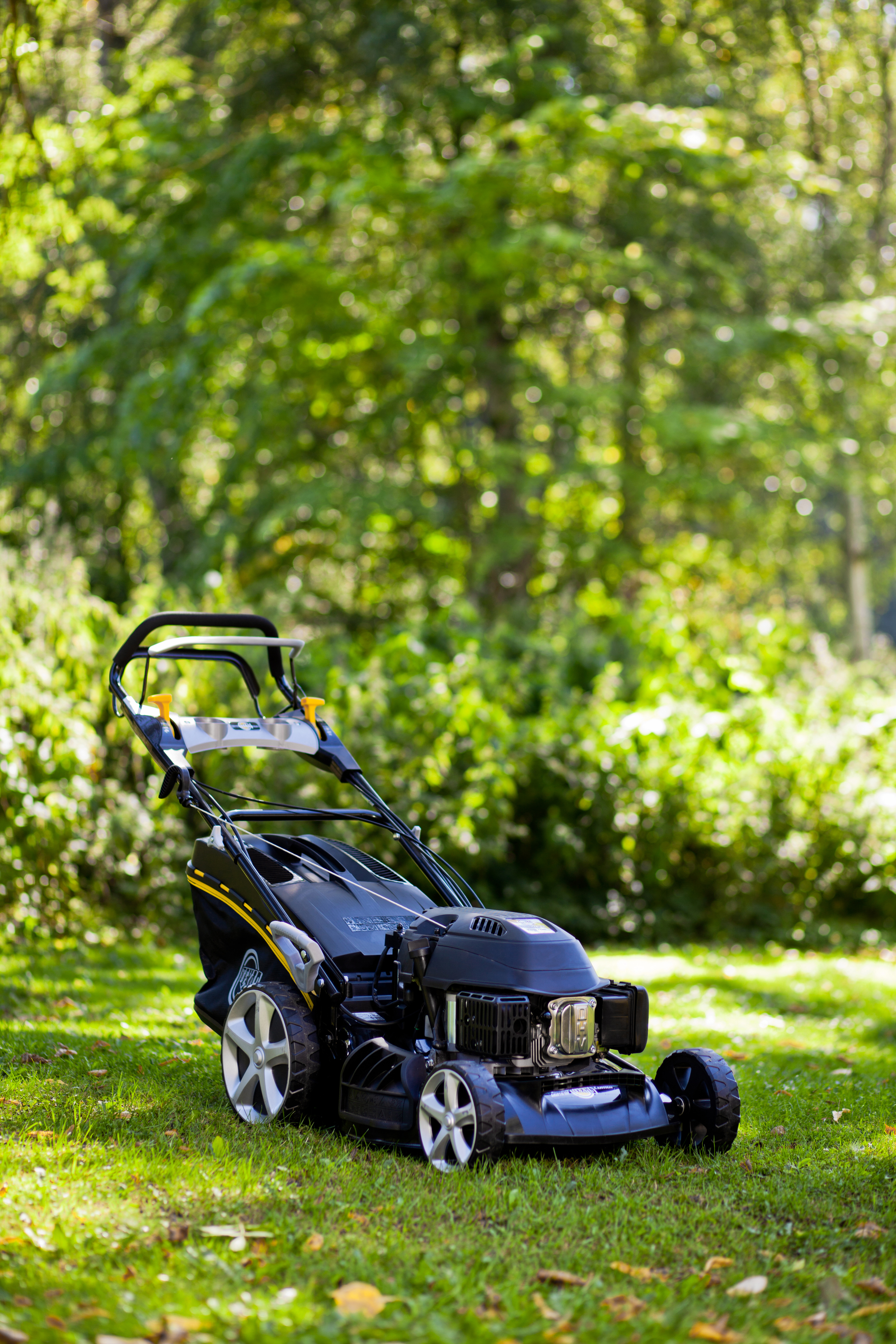 Texas Razor 5155TR/WE, masina de tuns gazonul, benzina, 4.4CP, latime lucru 51cm, pornire electrica, autopropulsata, reglaj central, sac 65 litri [2]