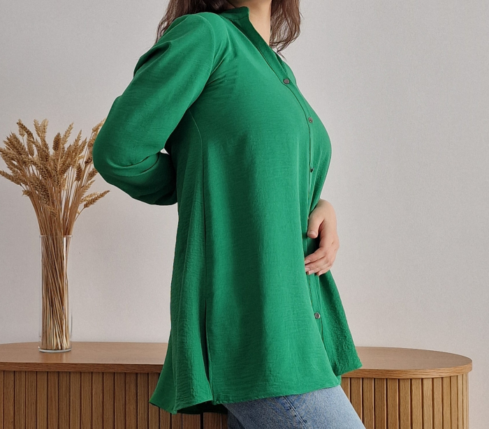 Cămașă oversized de damă, verde, fără guler, cu nasturi și mânecă lungă. Modernă, comodă, perfectă pentru ținute casual. [3]