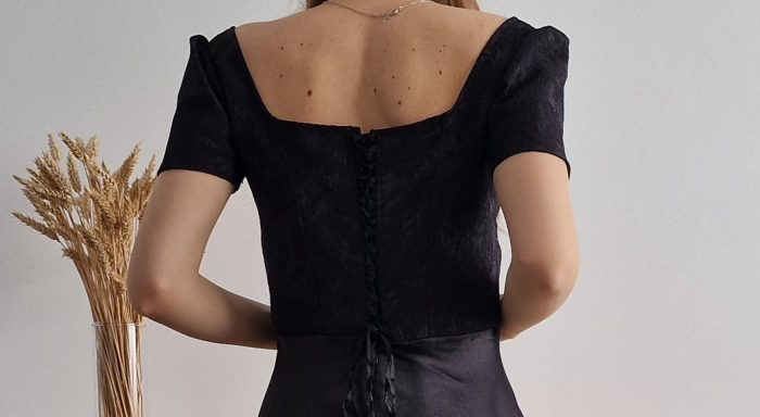 rochie-dama-satinata-neagra-bust-floral [2]