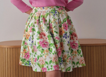 fusta-dama-scuba-florala-plisata-alba [1]