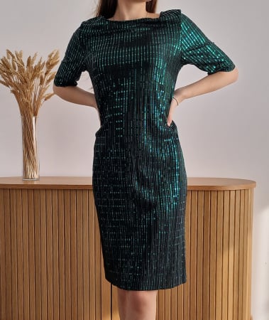 Produse - Rochie negagră cu decorațiuni verzi