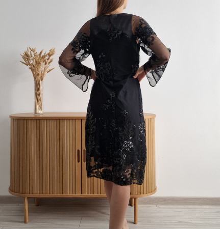 Rochie din dantelă neagră cu mâneci lungi transparente – mărimea 36 [1]