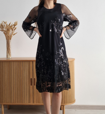 Produse - Rochie din dantelă neagră cu mâneci lungi transparente – mărimea 36
