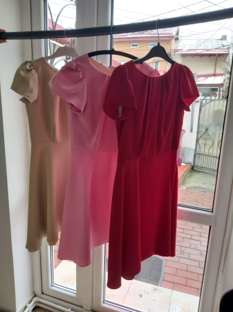 Rochii - Rochie Elegantă din Spandex cu Detalii Ondulate