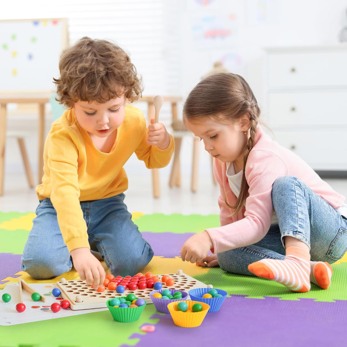 Joc Montessori Rainbow Clip cu Bile din Lemn pentru Asocierea Culorilor (1) [25]