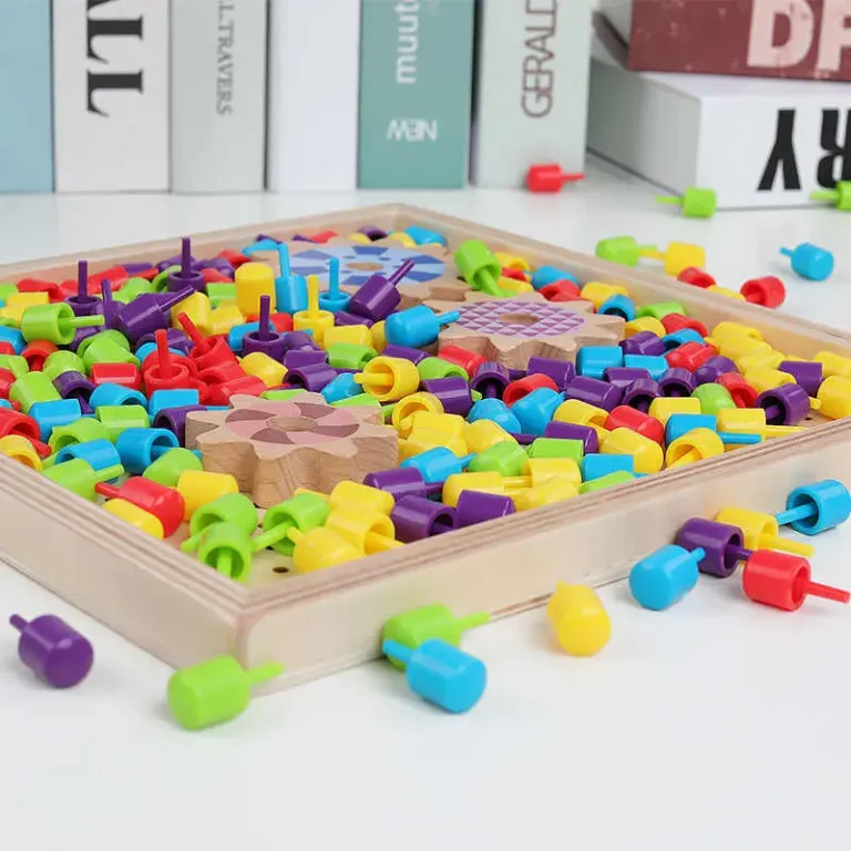 Joc Montessori din Lemn cu Mozaic Șabloane și Roți Dințate Pegboard Creativ [8]