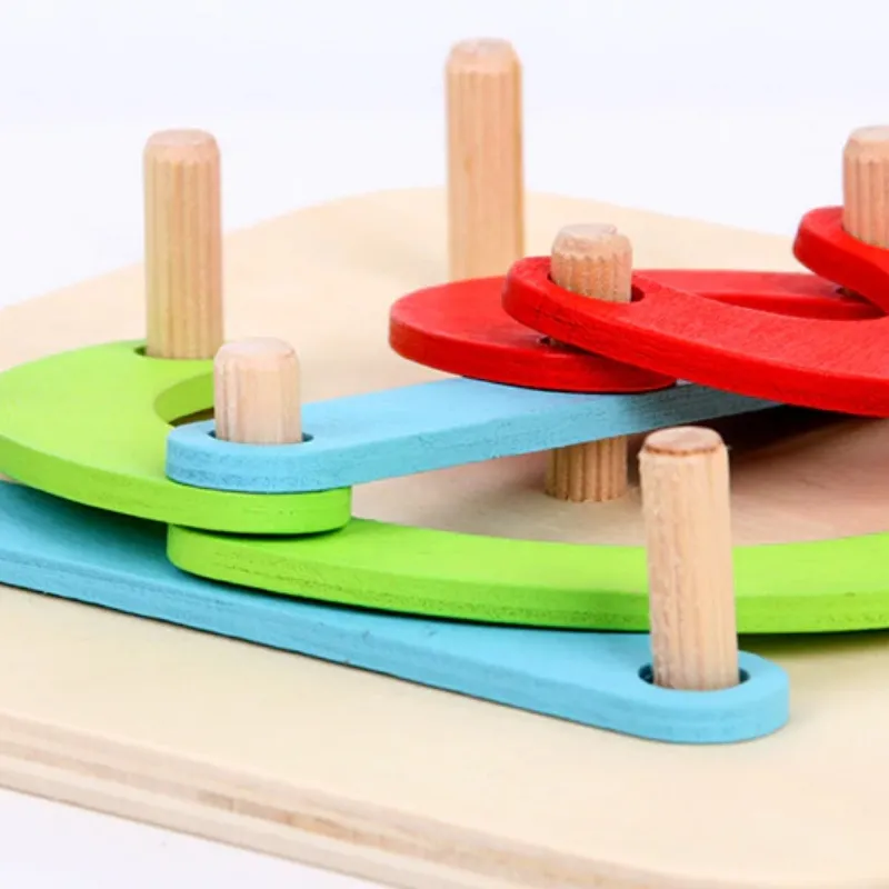Joc Montessori din Lemn pentru Construirea Literelor și Formelor cu Piese Colorate [2]