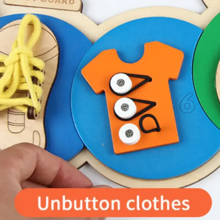 Placă Montessori Busy Board Omidă din Lemn cu 7 Activități – Încuietori, Fermoar, Șiret și Ceas, 3+ ani [10]