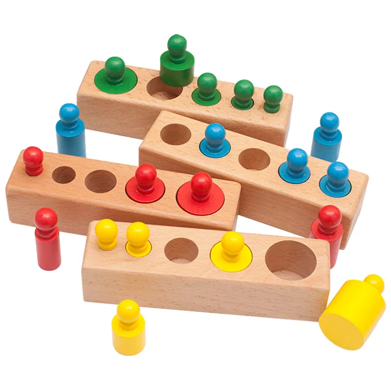 3 ani + - Cilindri Montessori din Lemn – 4 Seturi Colorate