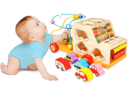 Camion educativ multifuncțional din lemn cu abac, labirint, sortator de forme și jocuri matematice [20]
