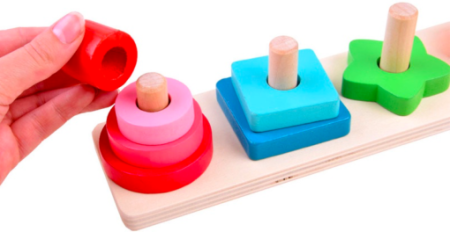 Sortator Montessori din Lemn cu 4 Forme Geometrice Colorate [2]