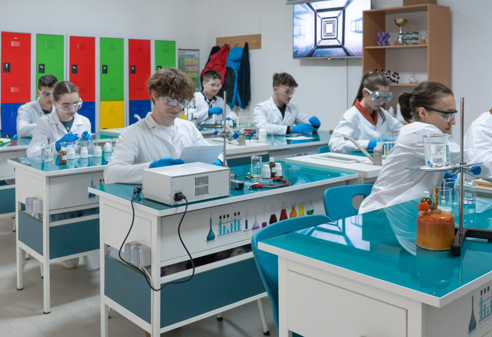 Ansamblu de mese de laborator NEON [11]