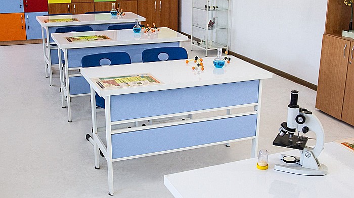 Masă de laborator cu blat termorezistent, 2 elevi, GAMMA [10]