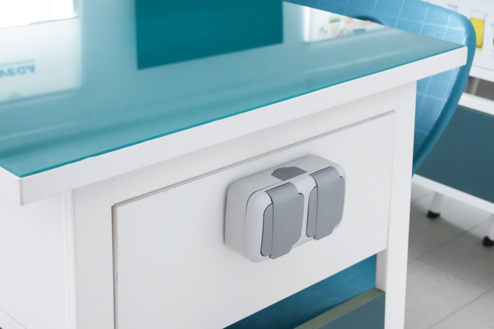 Masă de laborator pentru 2 elevi, NEON [13]