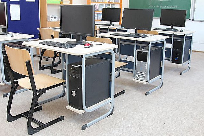Masă informatică KARA - 1 elev [10]