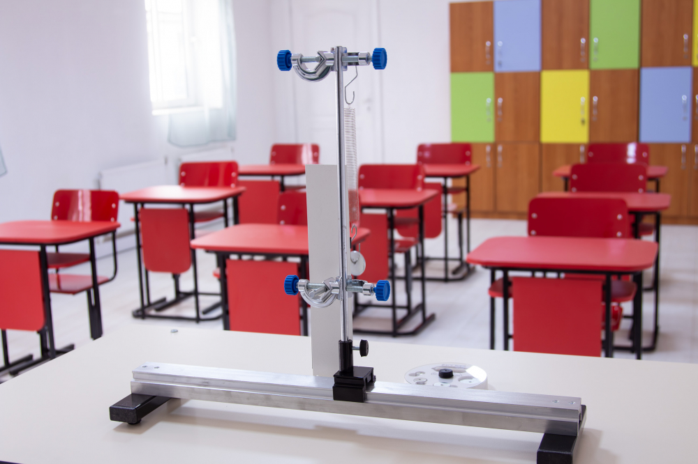 Masa laborator pentru prezentare experimente [10]