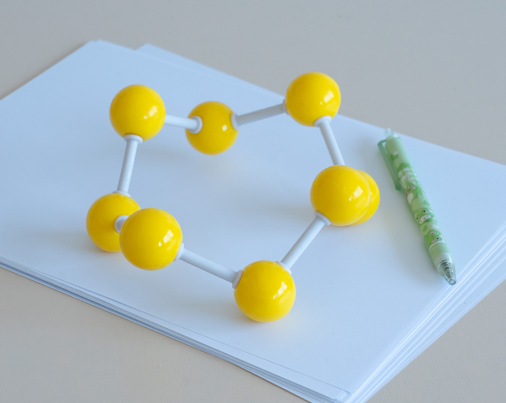 Model structură ortorombică a sulfului – model cristalin [2]
