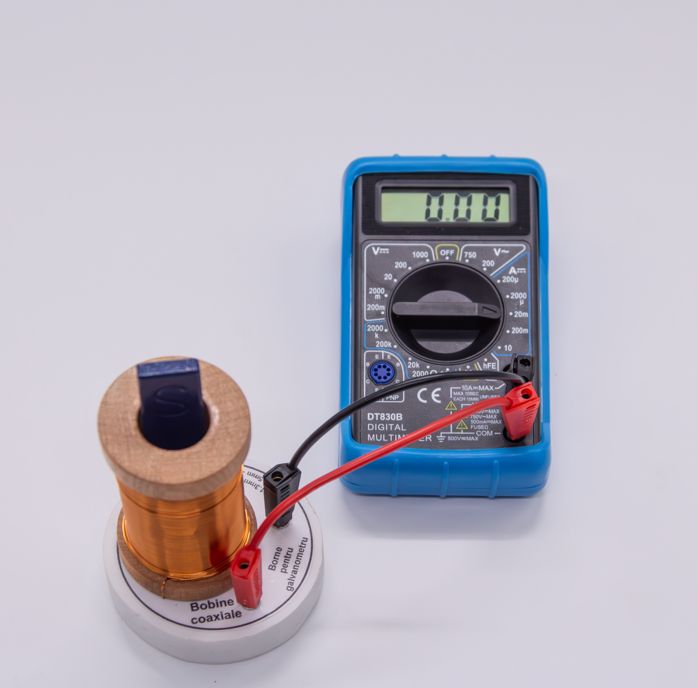 Modul de electricitate si magnetism - pentru elev gimnaziu [7]