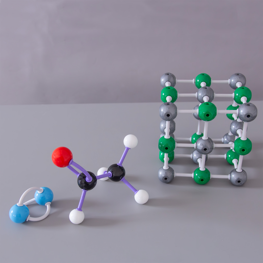 Modul extins pentru constructia modelelor atomice si moleculare - profesor [2]