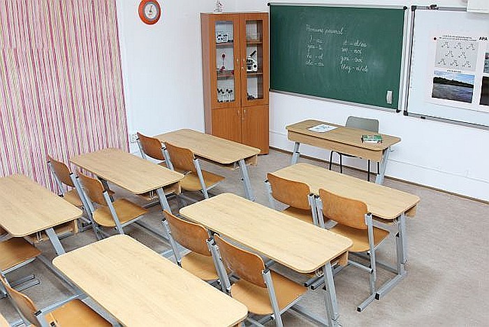 Pupitru dublu (bancă) ARES reglabil - L [4]