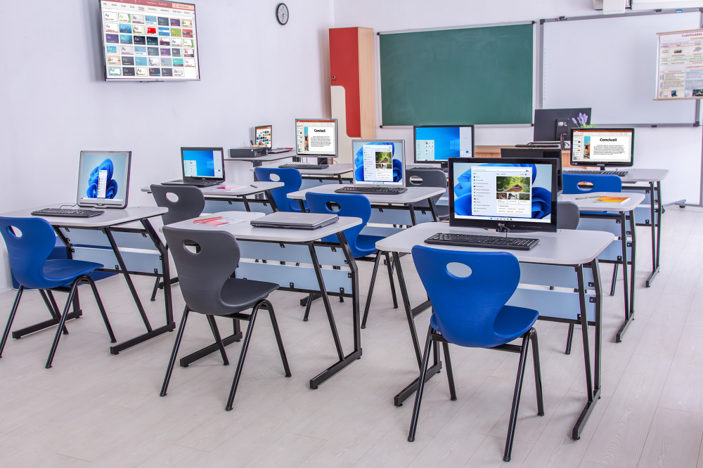 Masă MONO pentru all-in-one [9]