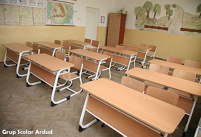 Set dublu KARA fix (bancă + scaune) - L [2]