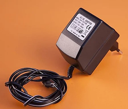 Voltmetru electronic cu senzor [3]
