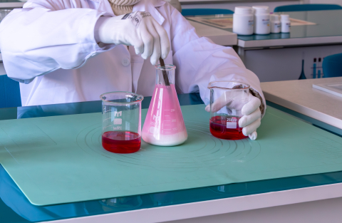 Ansamblu de mese de laborator NEON [15]