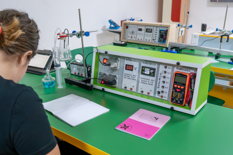 Panou cu aparate ALFA [4]